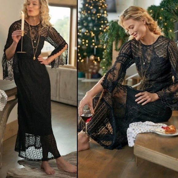 Soft Surroundings Dresses & Skirts - Soft Surroundings Yasmin Black
Embroidered Lace Bell Sleeve